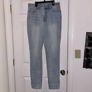 Old Navy High Rise Straight Jeans